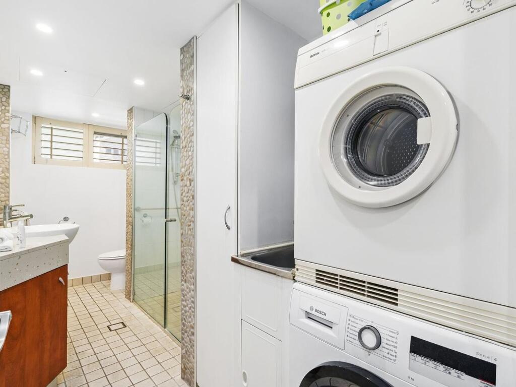 Goodwin Towers - Hosted By Burleigh Letting Apartment Gold Coast Exterior photo